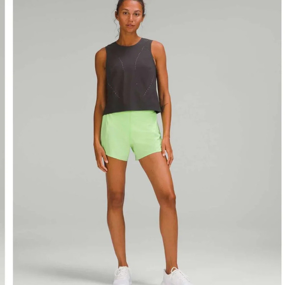 Lululemon Hotty Hot High-Rise Short 4" *Special Edition Scream Green Light Size - Picture 4 of 9